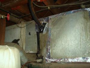 Central heat/air ripped out; replaced with trash. TAPED!
